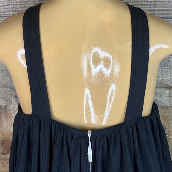 Free People Just A Fling Halter Tank Top Ribbed Bubble Hem Black Size Small - Picture 4 of 8